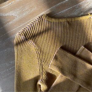 OLIVACEOUS Long Sleeve Crop Top Small